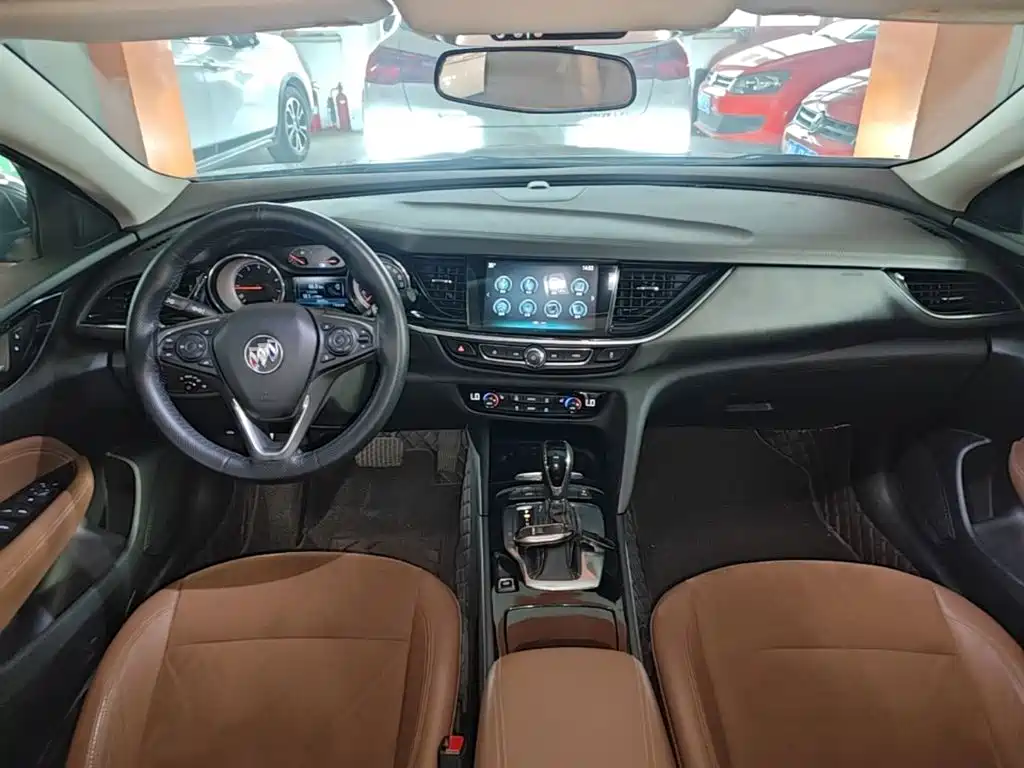 Buick Regal — миниатюра 10