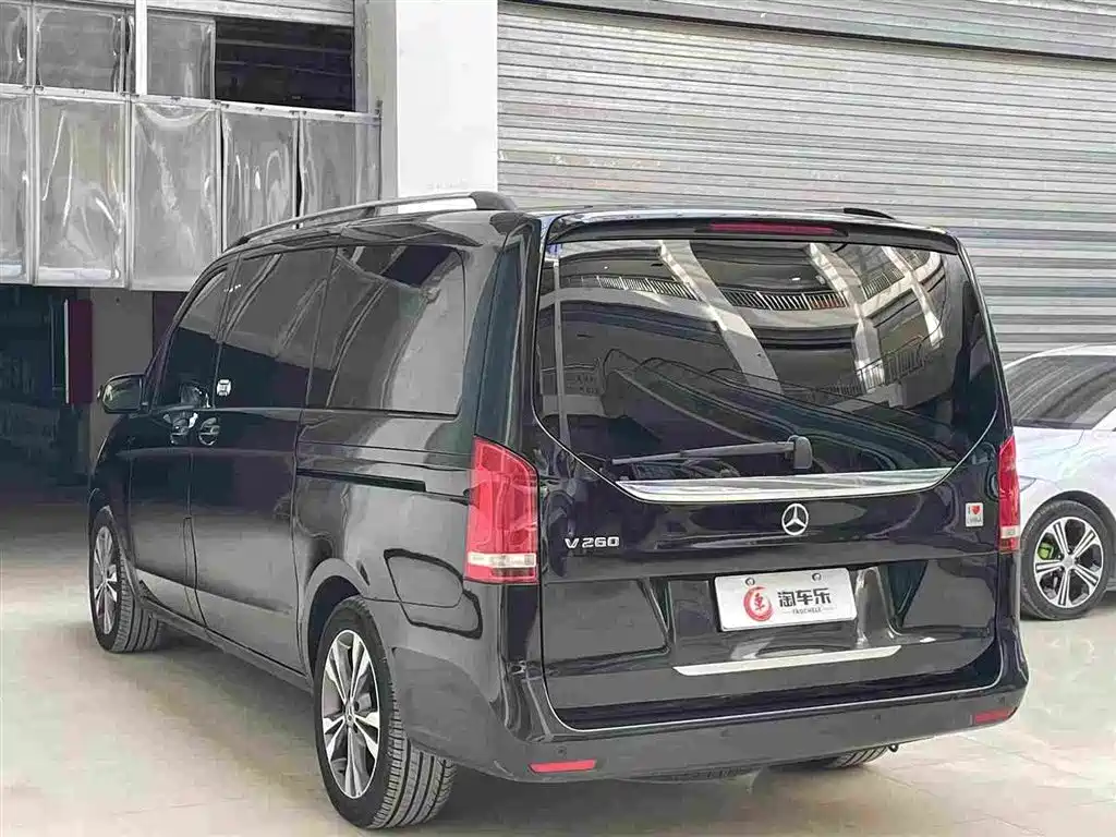 MERCEDES-BENZ V CLASS