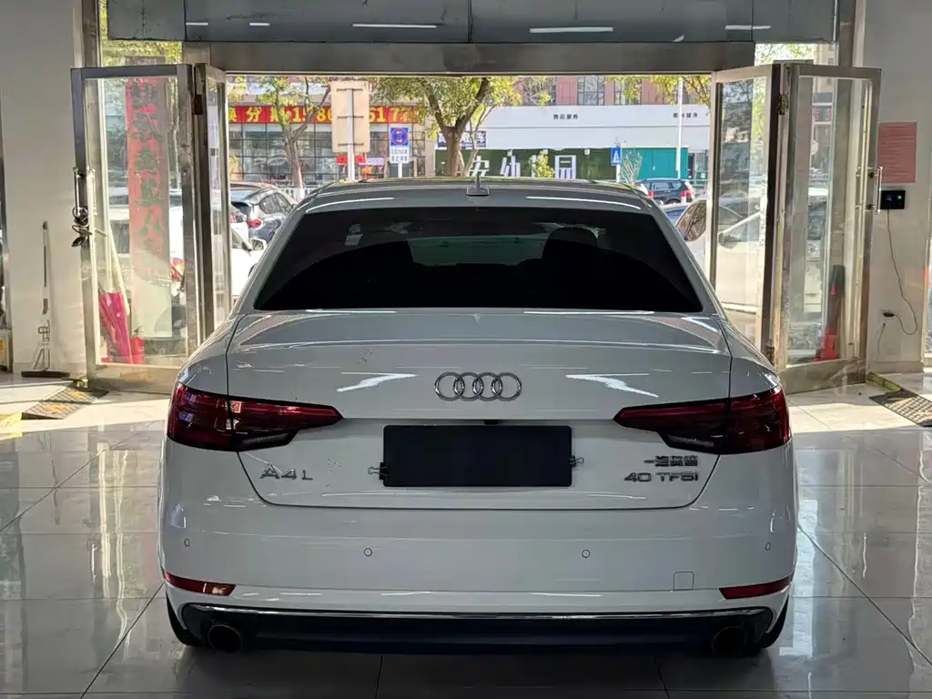 Audi A4L — миниатюра 4