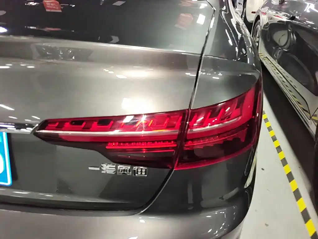 Audi A4L — миниатюра 8