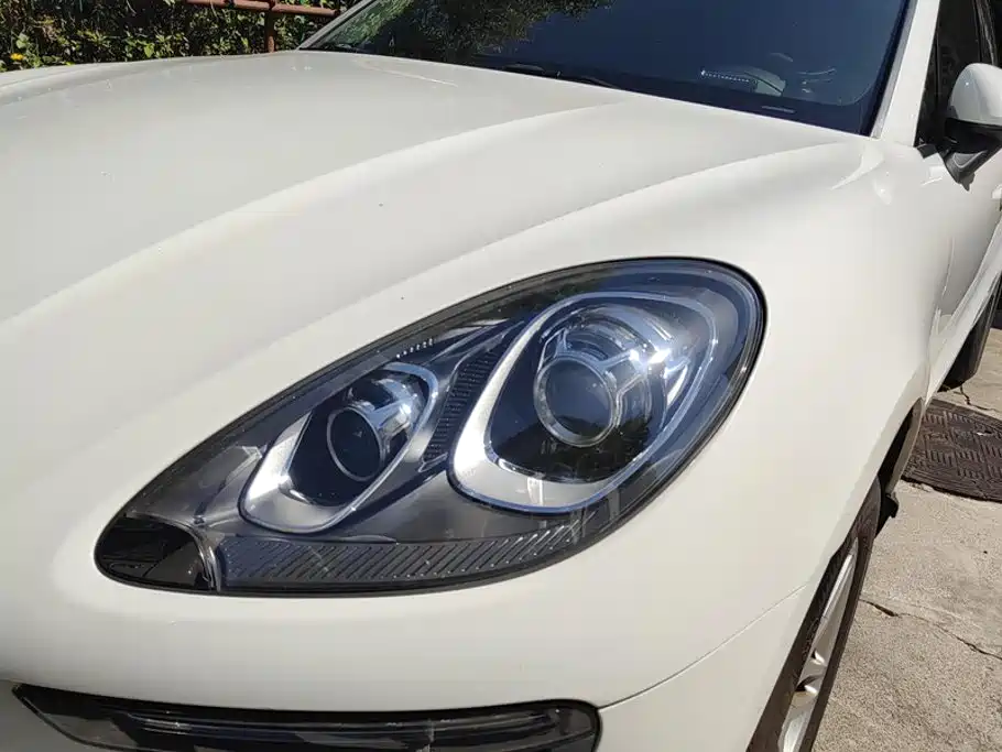 Porsche Macan — миниатюра 5