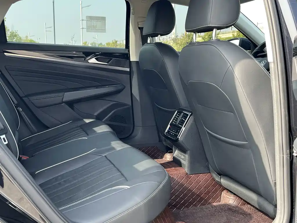 Volkswagen Passat — миниатюра 19