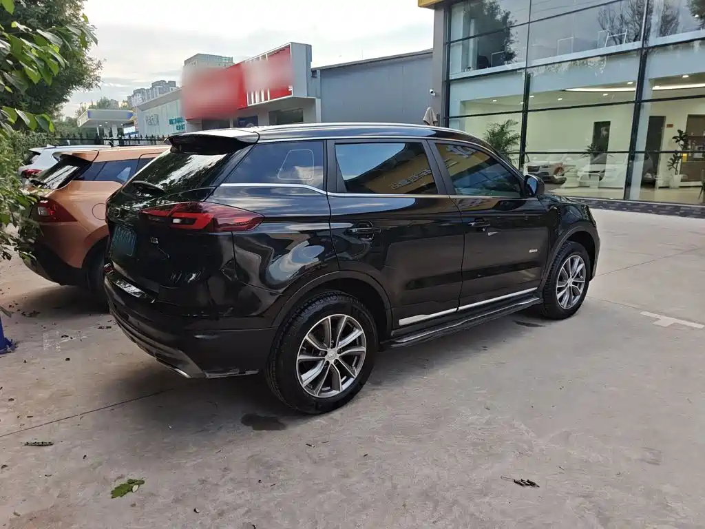 Geely Boyue — миниатюра 13