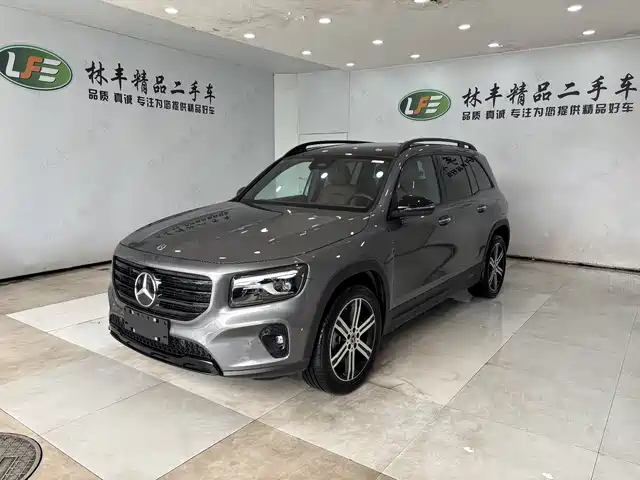 MERCEDES-BENZ  GLB 2023