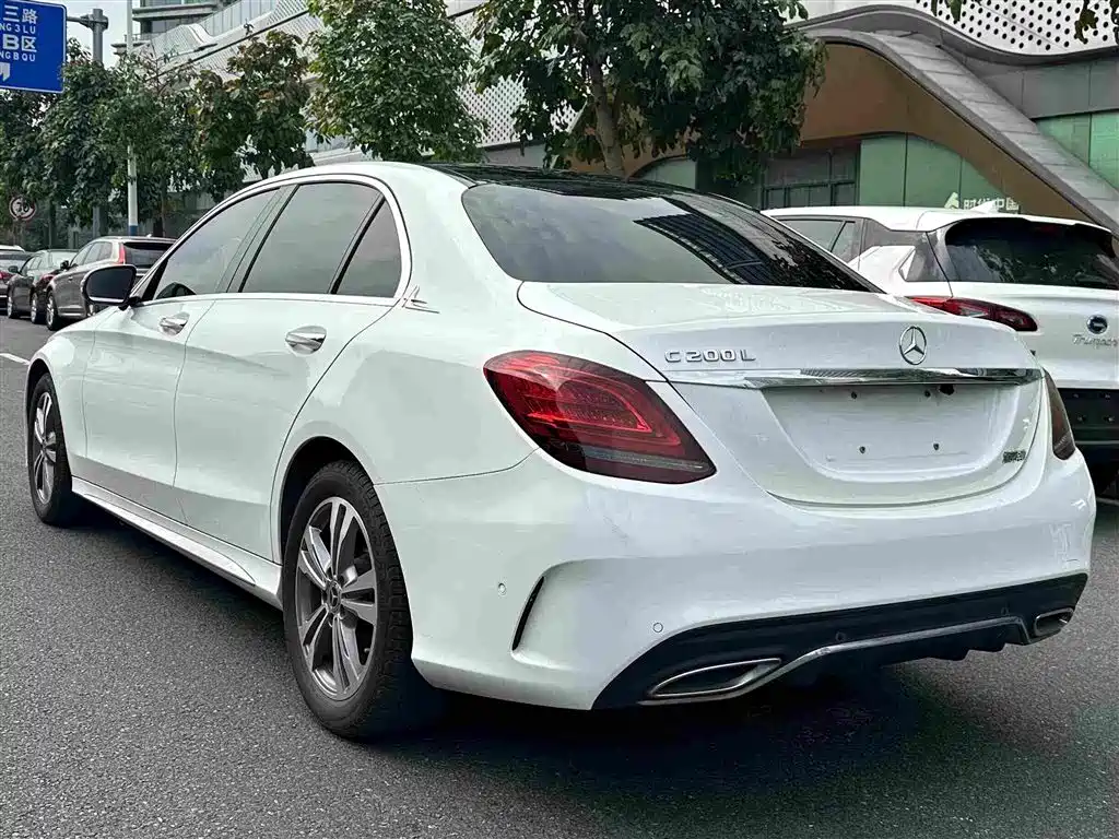 Mercedes-Benz C-Class — миниатюра 9
