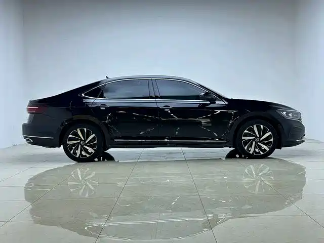 Volkswagen Passat — миниатюра 4