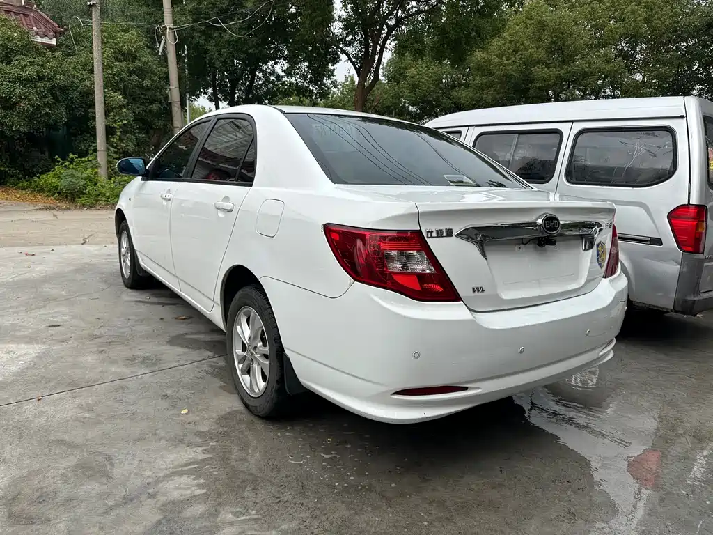 BYD F3 — миниатюра 10