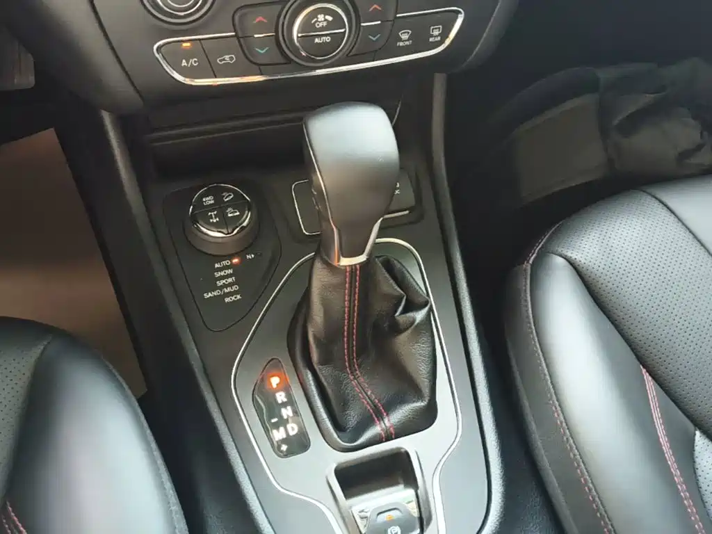 Jeep Cherokee — миниатюра 14
