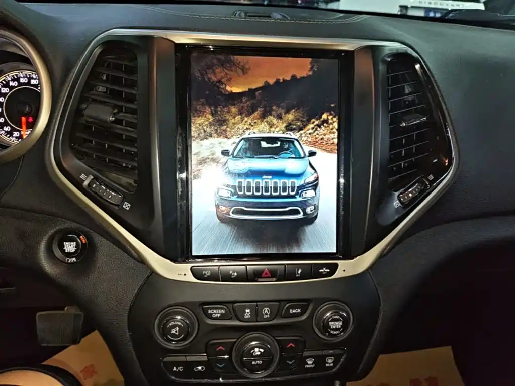 Jeep Cherokee — миниатюра 13