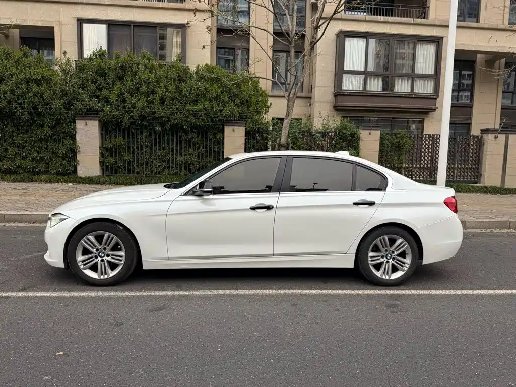 BMW 3 Series — миниатюра 10
