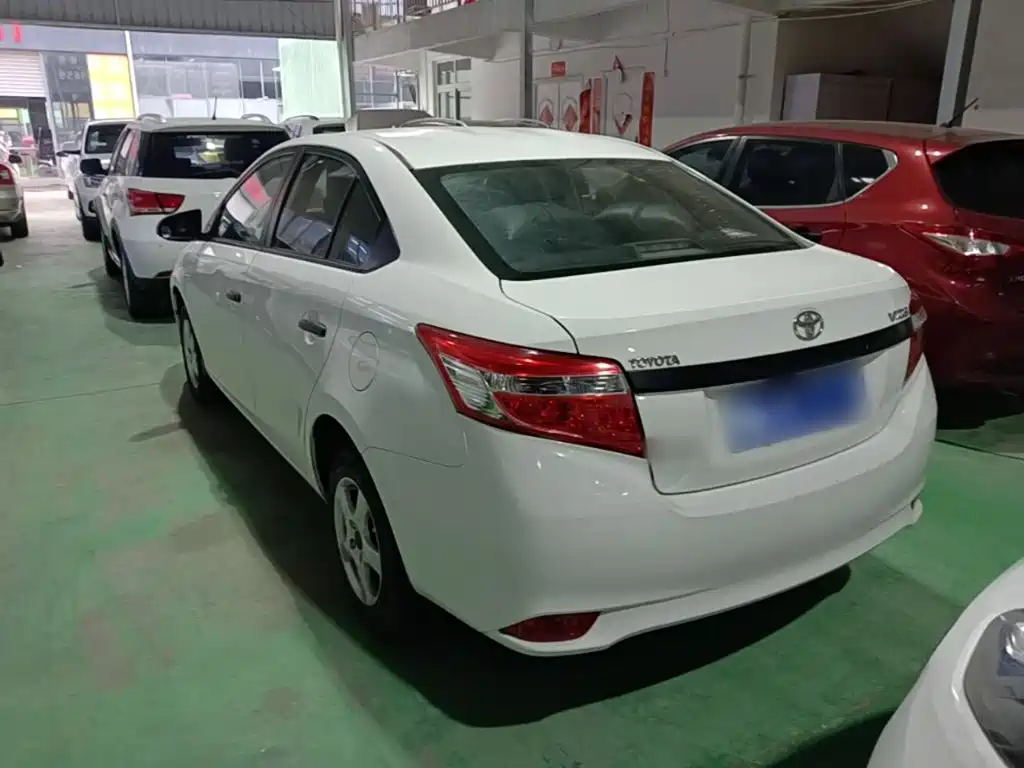 Toyota Vios — миниатюра 5
