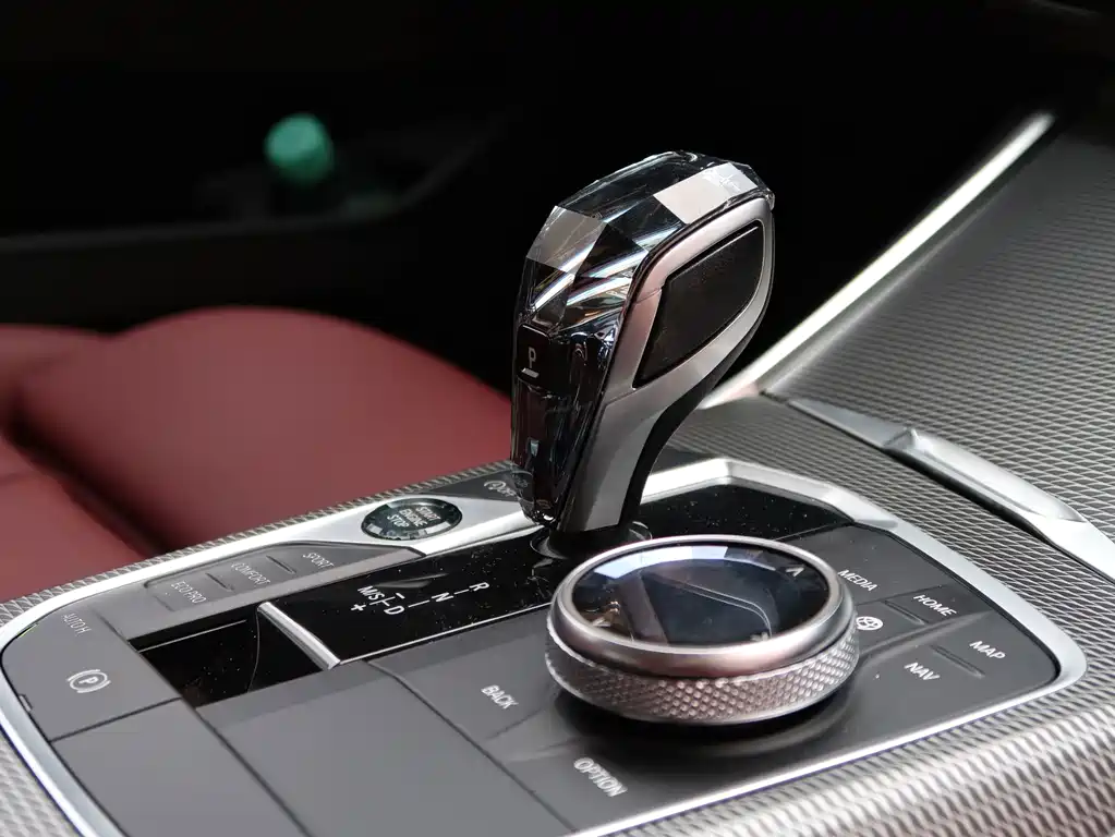 BMW 3 Series — миниатюра 17