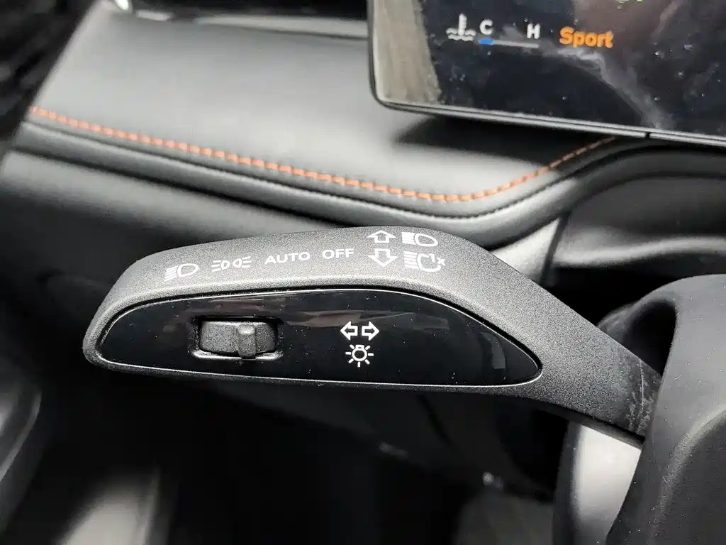 Roewe RX5 New Energy — миниатюра 21