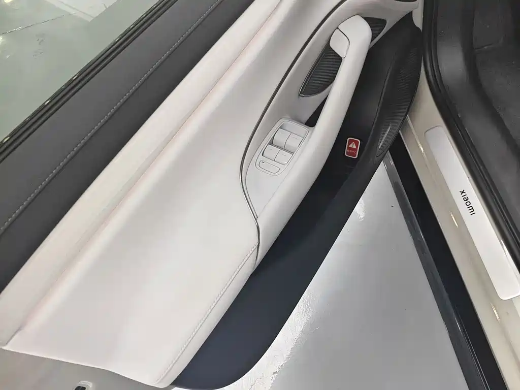 Xiaomi SU7 — миниатюра 4