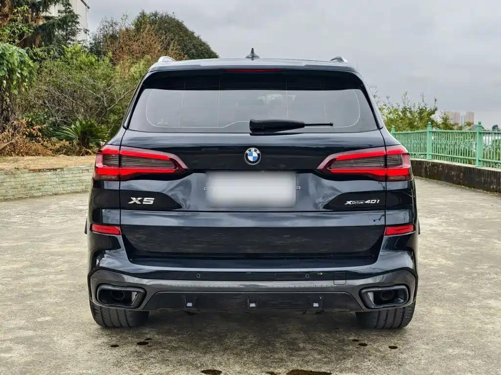 BMW X5 (Import) — миниатюра 11