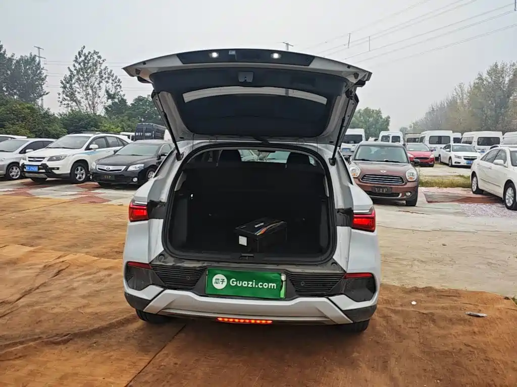 BYD Yuan Plus — миниатюра 19