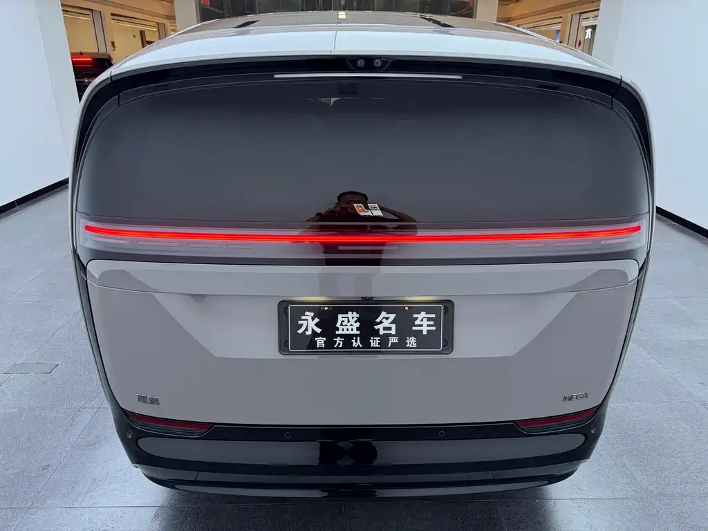 Li Auto Li MEGA — миниатюра 29
