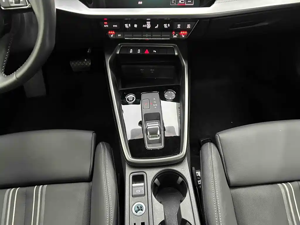 Audi A3 — миниатюра 10