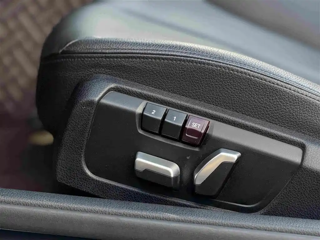 BMW 4 Series — миниатюра 8