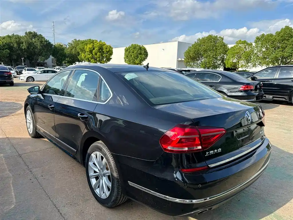 Volkswagen Passat
