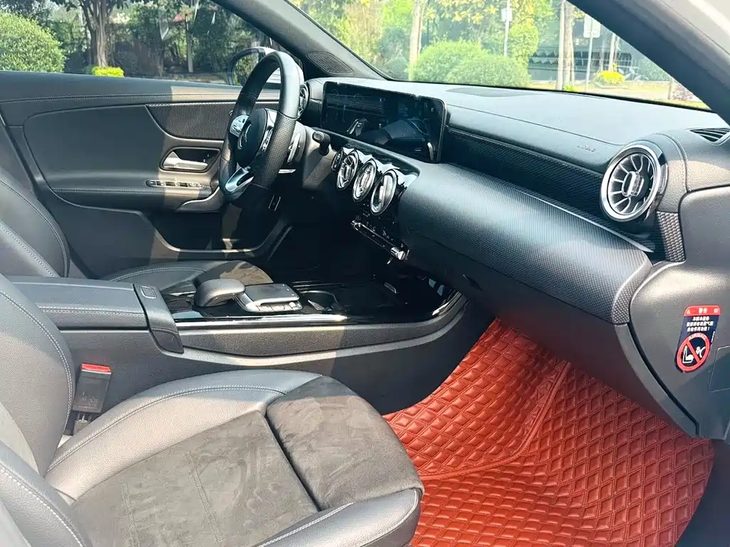 MERCEDES-BENZ A CLASS