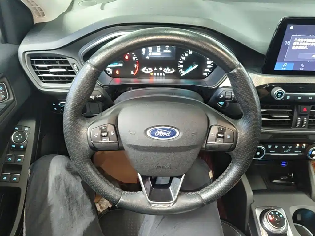 Ford Focus — миниатюра 11