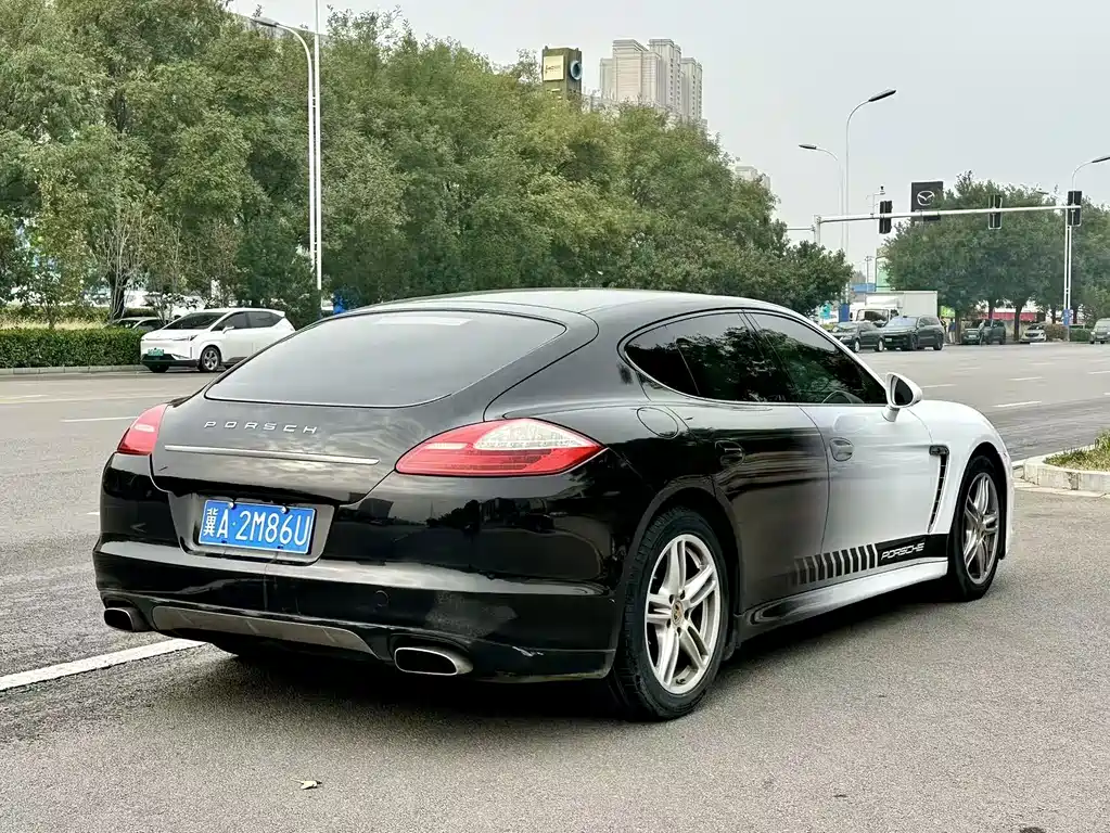 Porsche Panamera — миниатюра 4