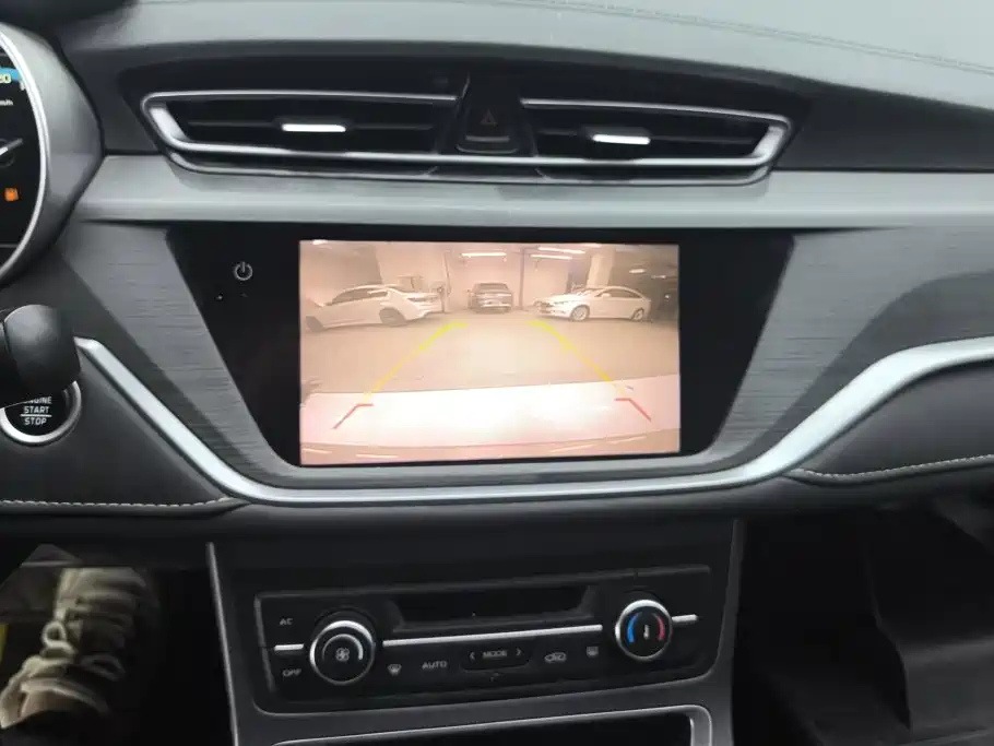 Geely Emgrand — миниатюра 13