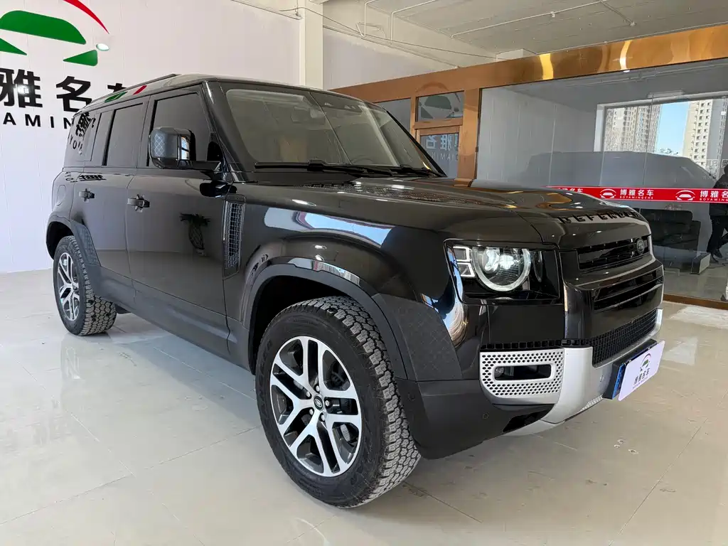 LAND ROVER DEFENDER