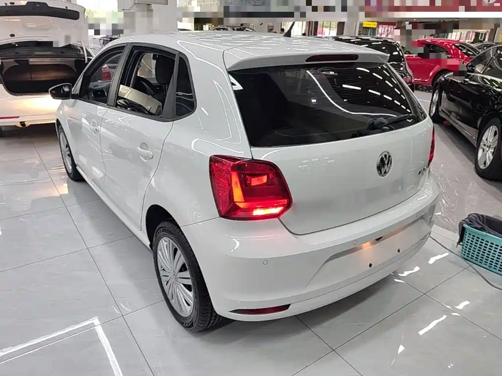 Volkswagen Polo — миниатюра 5
