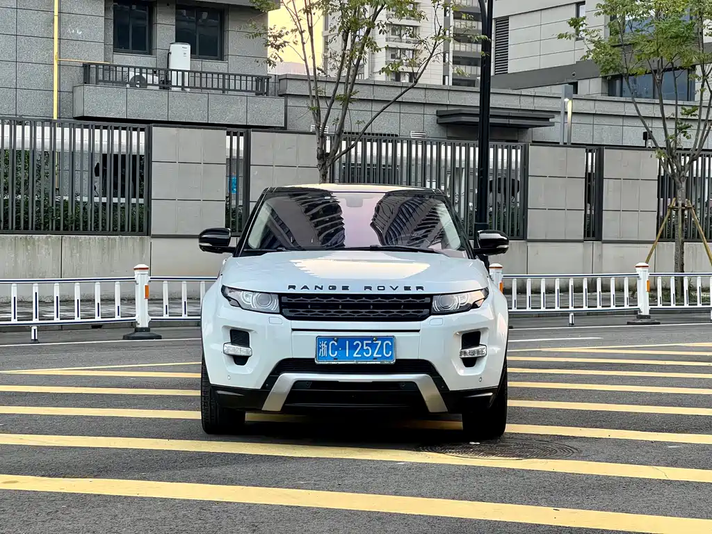 Land Rover Evoque (Import) — миниатюра 2