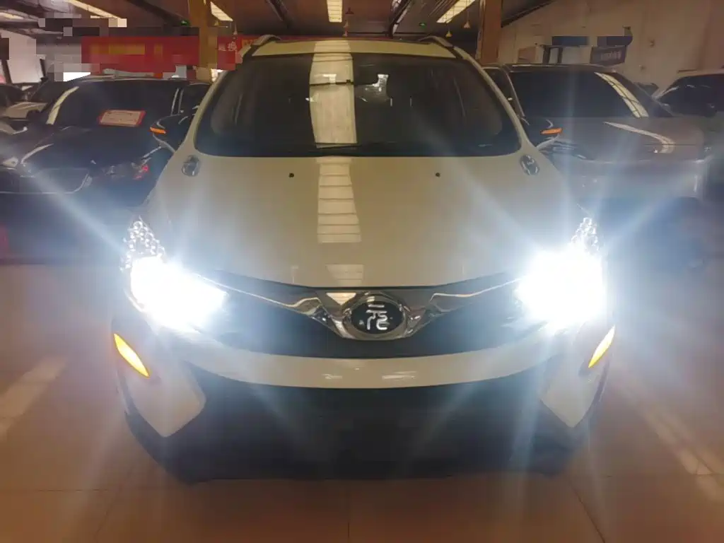 BYD Yuan — миниатюра 3
