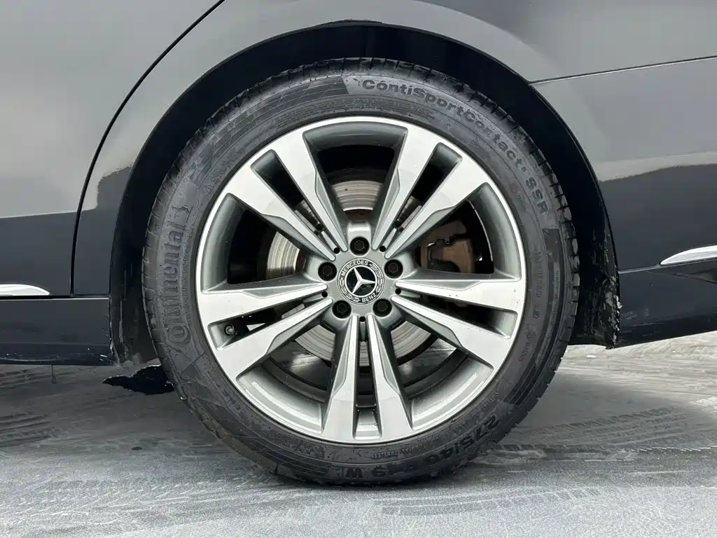 Mercedes-Benz S-Class — миниатюра 31