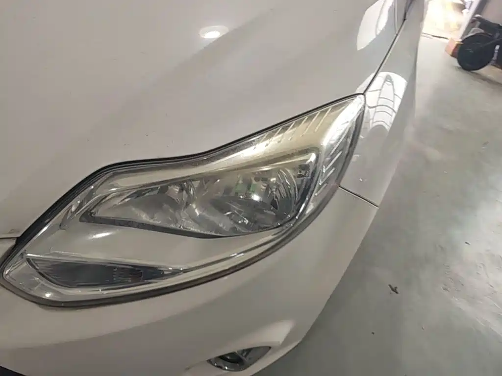 Ford Focus — миниатюра 24