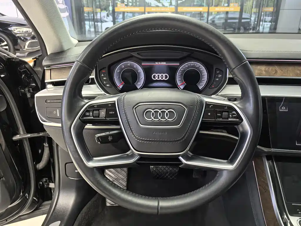 Audi A8 — миниатюра 12