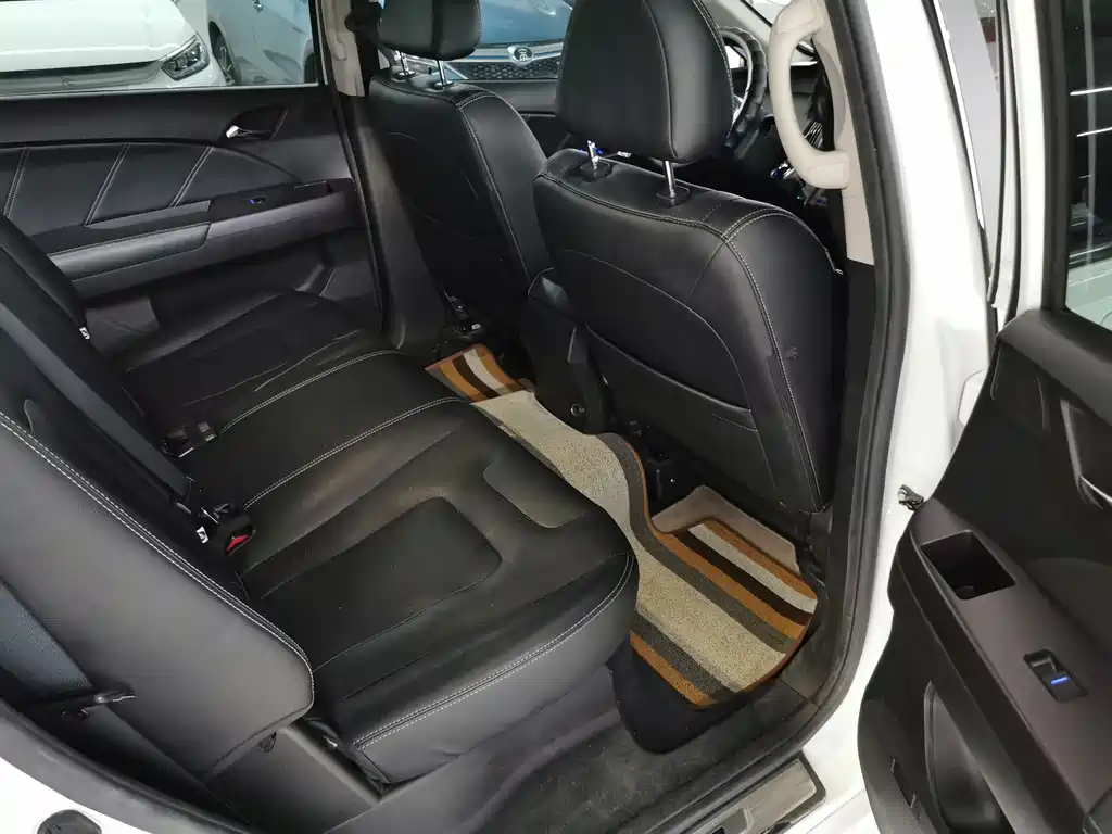 BYD e6 — миниатюра 7