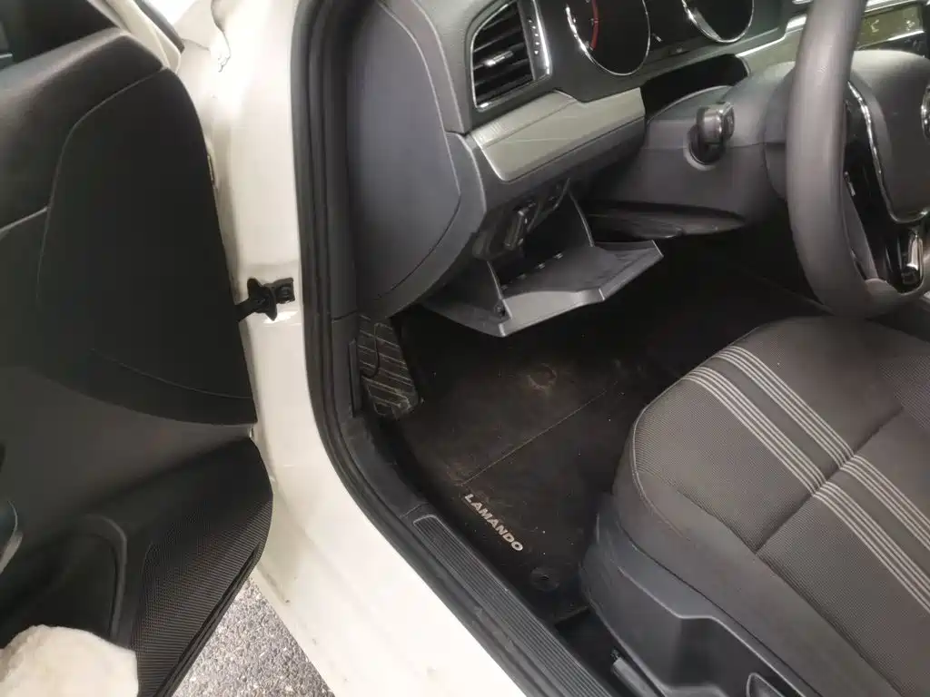 Volkswagen Lamando — миниатюра 12