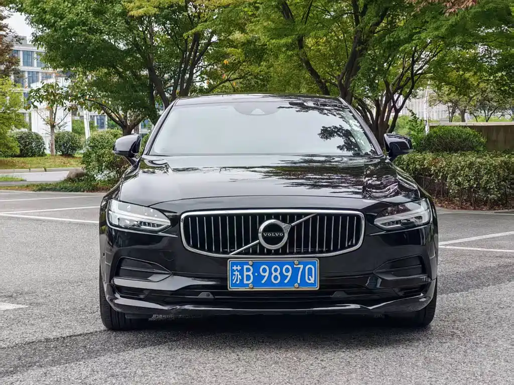 Volvo S90 — миниатюра 2