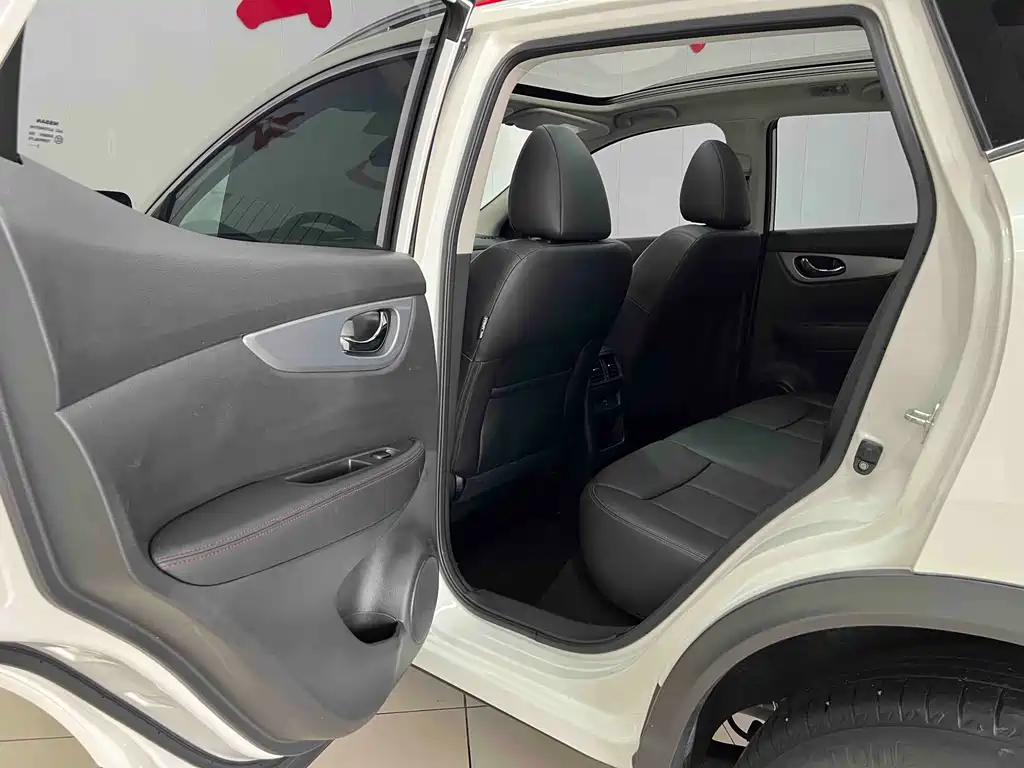 Nissan Qashqai — миниатюра 15