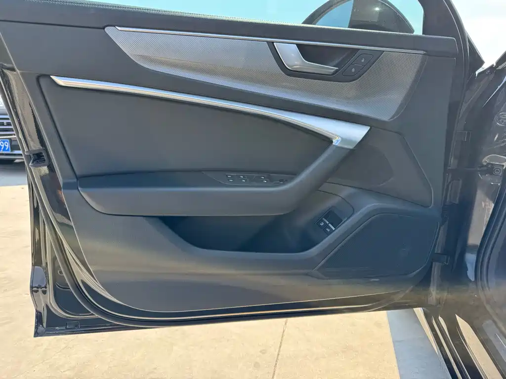 Audi A6L 2020 55 TFSI e quattro
