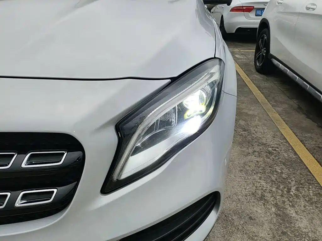 Mercedes-Benz GLA — миниатюра 24