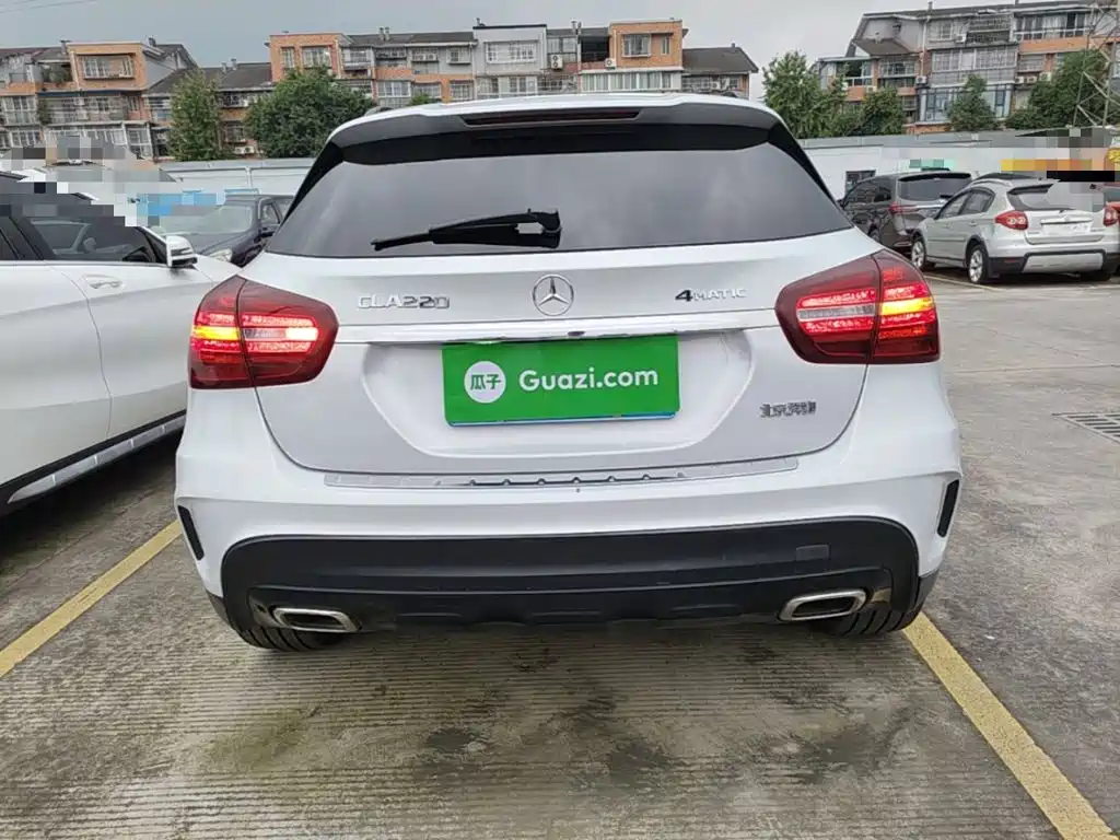 Mercedes-Benz GLA — миниатюра 6