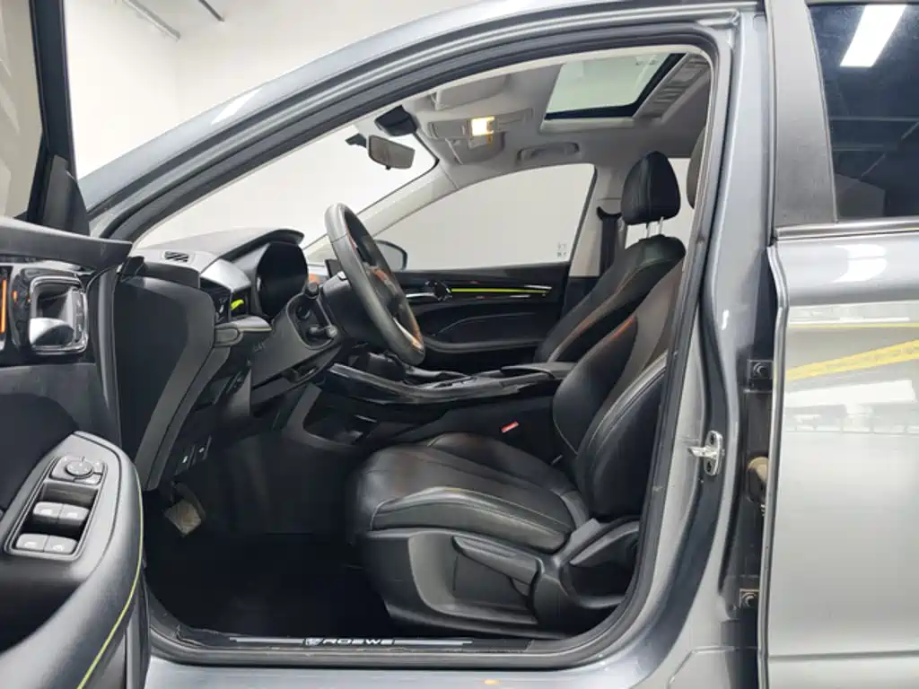 Roewe i5 — миниатюра 9