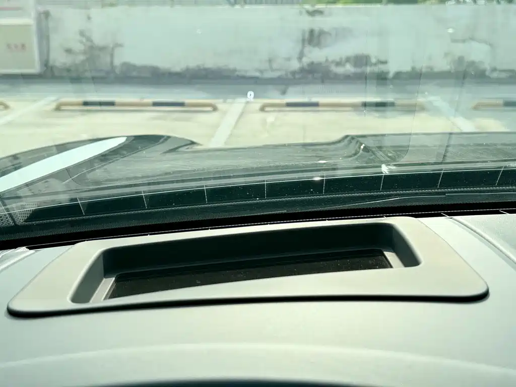 Porsche Cayenne — миниатюра 18