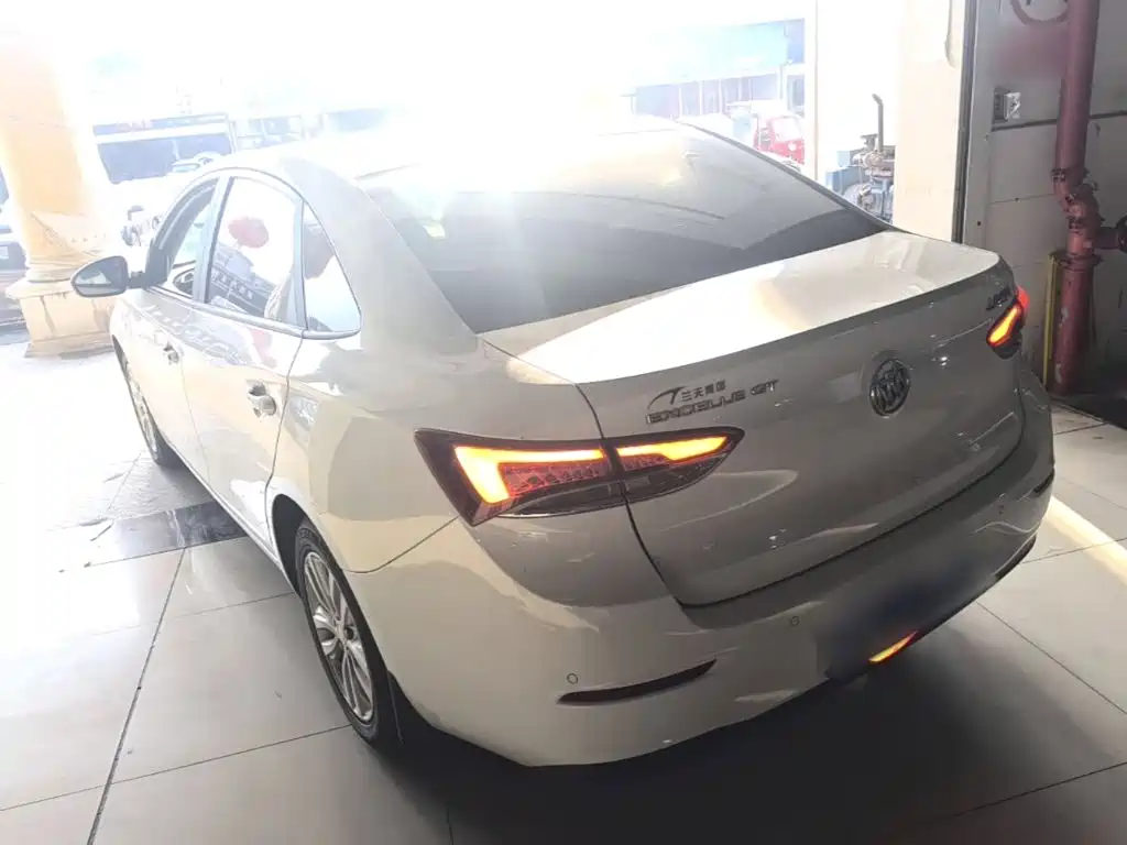 Buick Excelle — миниатюра 5