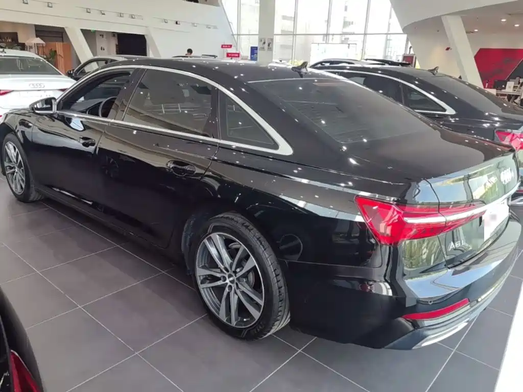 Audi A6L — миниатюра 5