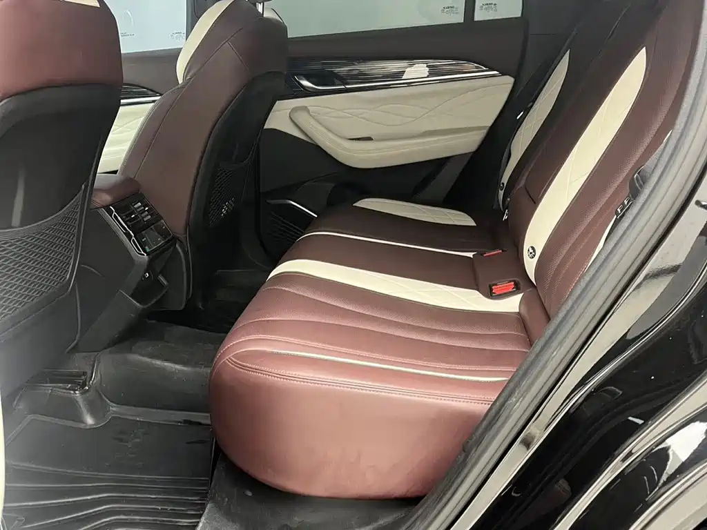 Geely Xingyue L — миниатюра 9