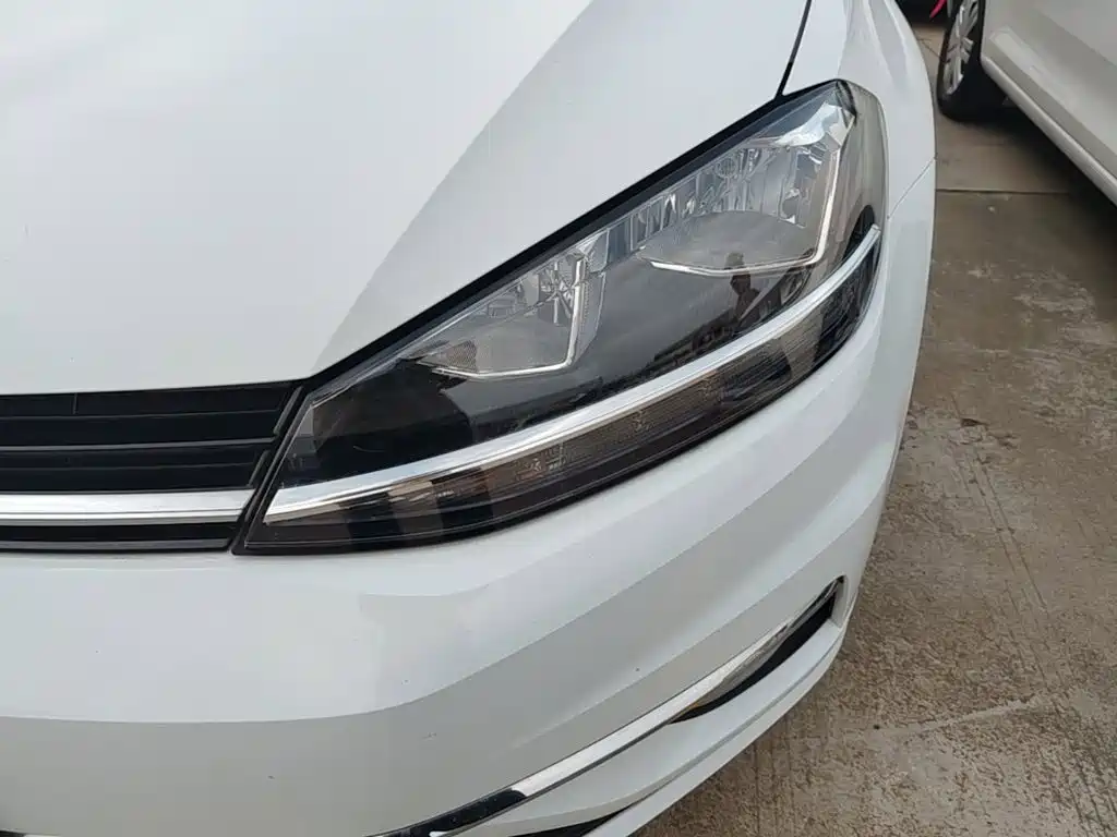Volkswagen Golf — миниатюра 24
