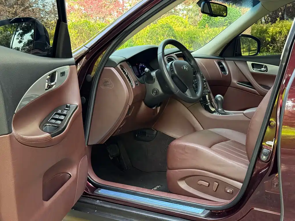 Infiniti QX50 (Import) — миниатюра 24