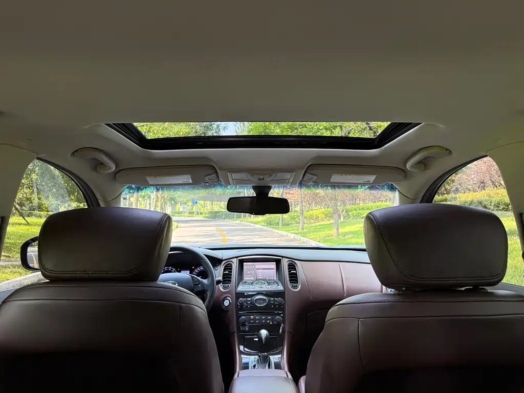 Infiniti QX50 (Import) — миниатюра 34